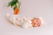 Load image into Gallery viewer, Organic cotton heirloom knitted newborn set in Carrot print - CovetedThings
