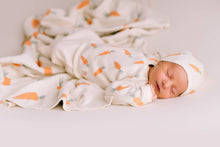 Load image into Gallery viewer, Organic cotton heirloom knitted newborn set in Carrot print - CovetedThings
